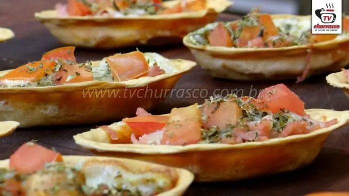Como Fazer Aperitivo de Barquete com Frios (Barquete Recheada)