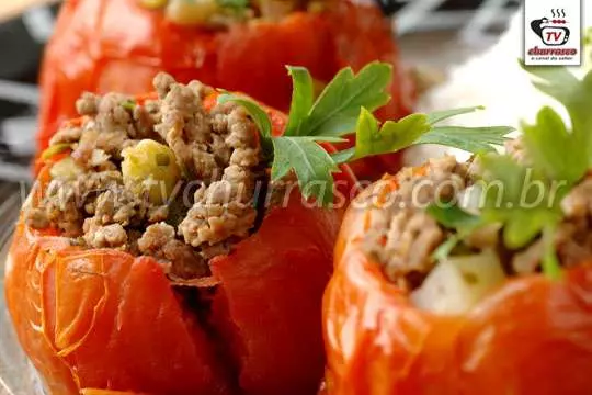 Tomate Recheado com Carne Moída