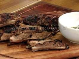 Costela de Cordeiro com Melaço de Cana