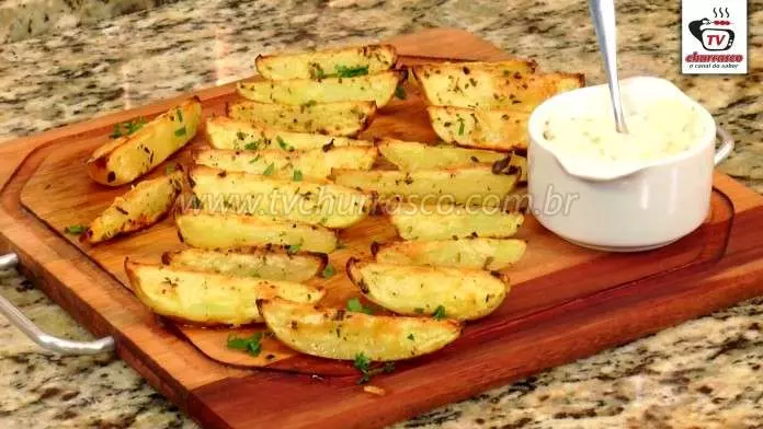 Batatas Assadas com Ervas e Parmesão