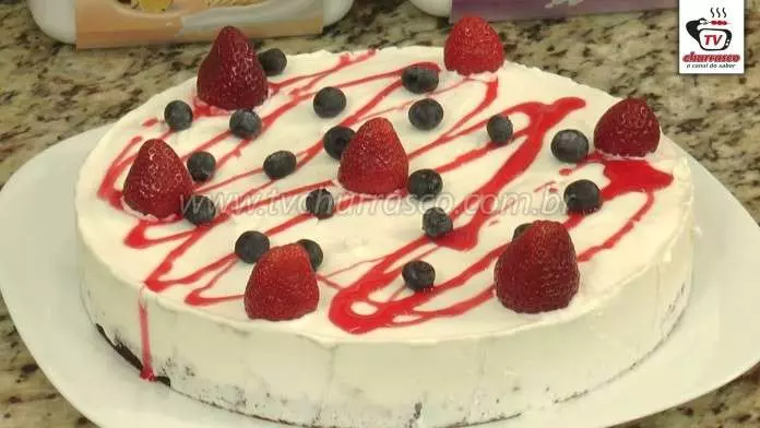 Bolo de Chocolate com Sorvete Grego Jundiá