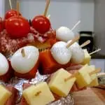 Como Fazer Aperitivo de Espetinhos de Frios
