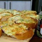 Pão de Alho no Forno com Alho Poró