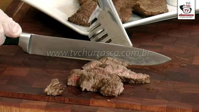 Como Fazer Bife Ponta de Peito na Manteiga Aromatizada