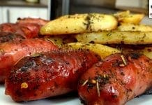 Como Fazer Churrasco de Forno - Linguiça Assada com Batatas