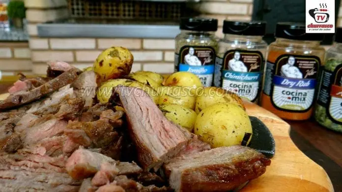 Como Fazer Aperitivo de Iscas do Peito com Batatinhas Temperadas