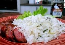 Como Fazer Arroz com Alho Poró (Arroz Soltinho para Churrasco)