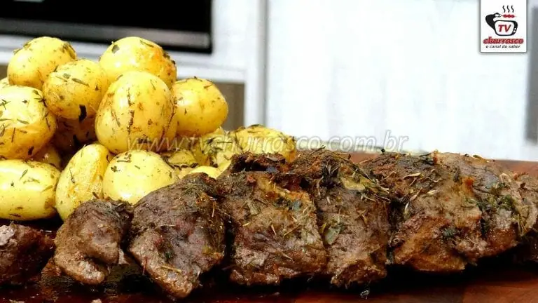 Como Fazer Churrasco de Forno - Maminha Assada com Batatas