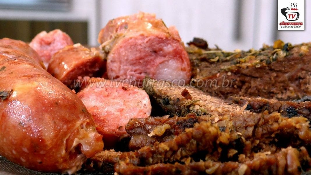 Como Fazer Contra Filé Assado no Forno com Linguiças