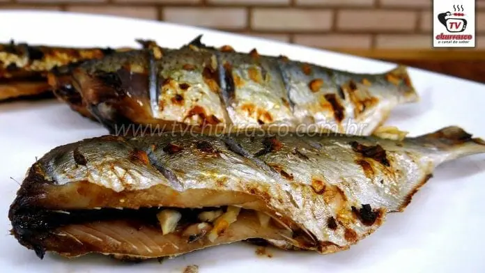 Como Fazer Sardinha ao Alho
