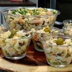 Como Fazer Salada de Macarronese com Azeitonas