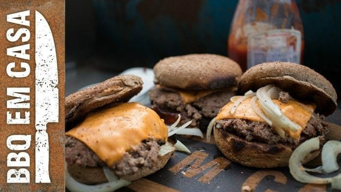 Receita de Smashed Burger (Burger Esmagado) - BBQ em Casa